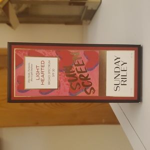 NIB SUNDAY RILEY Light Hearted Sunscreen spf30